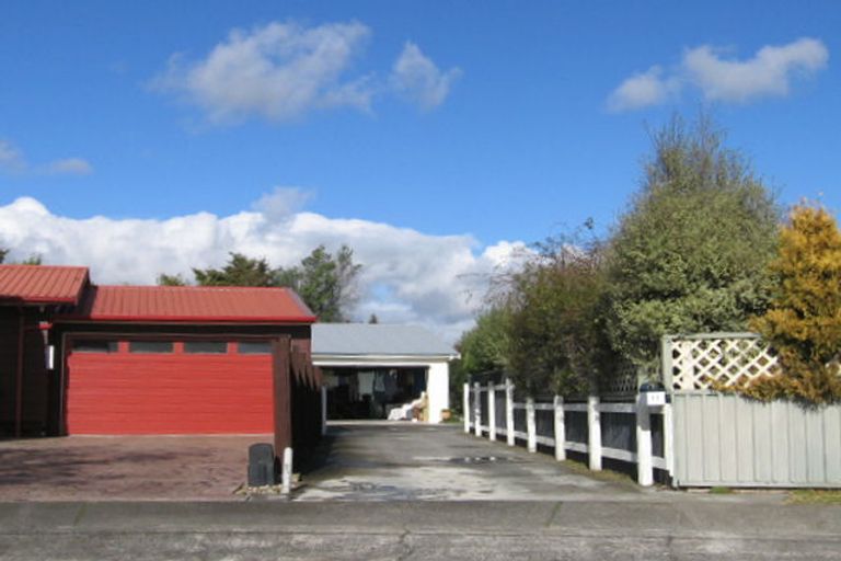 Photo of property in 11 Martin Dale, Raureka, Hastings, 4120