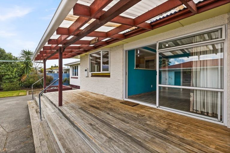 Photo of property in 43 Oldham Avenue, Onekawa, Napier, 4110