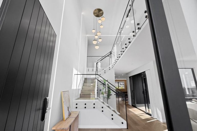 Photo of property in 8 Kumukumu Road, Long Bay, Auckland, 0630