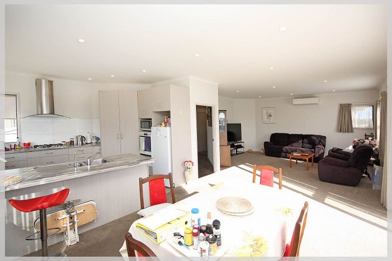 Photo of property in 25 Story Street, Foxton Beach, Foxton, 4815