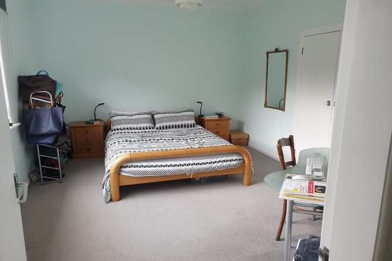 Photo of property in 12 The Rigi, Northland, Wellington, 6012