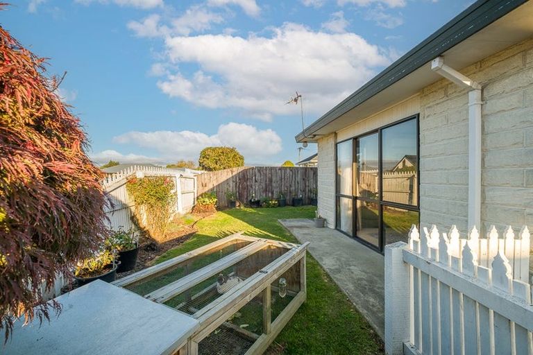 Photo of property in 9 Trevor Street, Hornby, Christchurch, 8042
