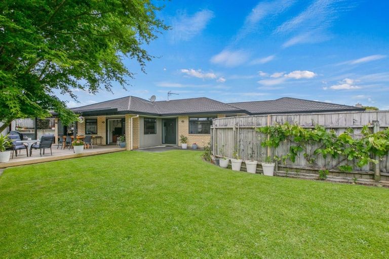 Photo of property in 4 Maple Crescent, Whalers Gate, New Plymouth, 4310