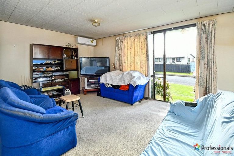 Photo of property in 12 Starforth Place, Henderson, Auckland, 0612