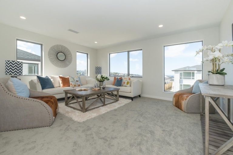 Photo of property in 133a Sunset Road, Totara Vale, Auckland, 0632