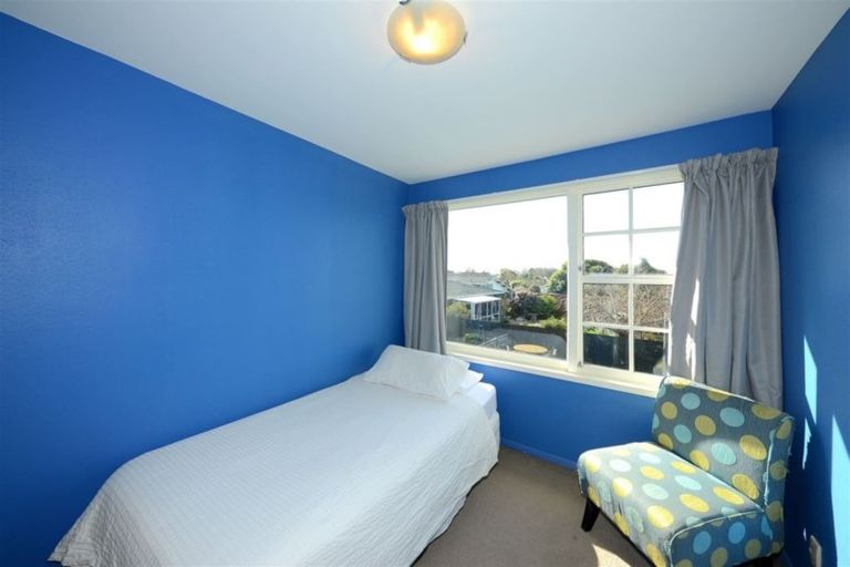 Photo of property in 11 Hillcrest Place, Avonhead, Christchurch, 8042