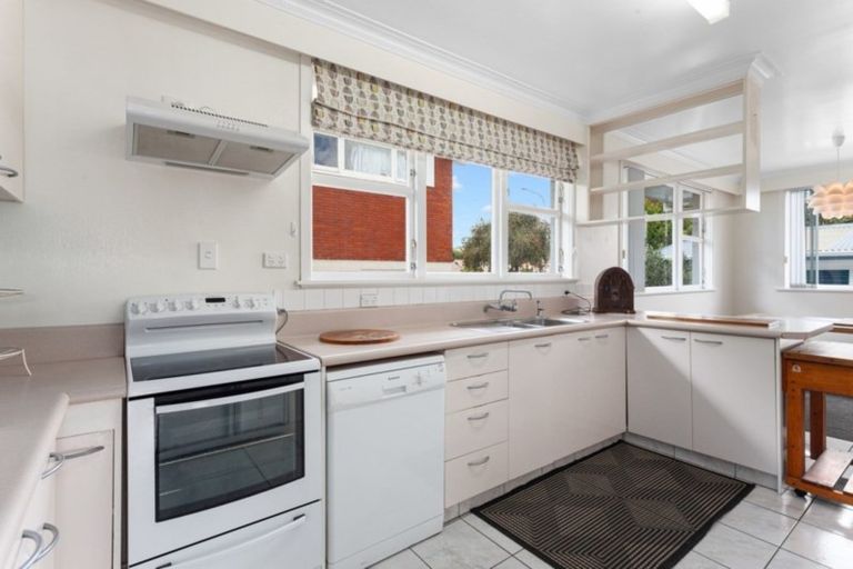 Photo of property in 56 Landing Road, Whakatane, 3120