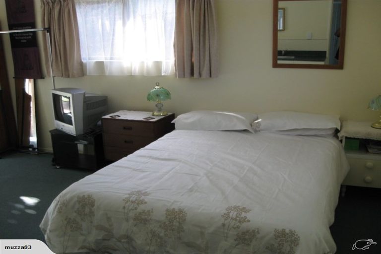 Photo of property in 17r Beech Court, Welcome Bay, Tauranga, 3175