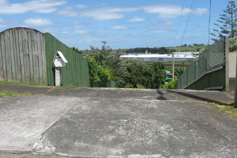 Photo of property in 23 Landscape Road, Pukekohe, 2120