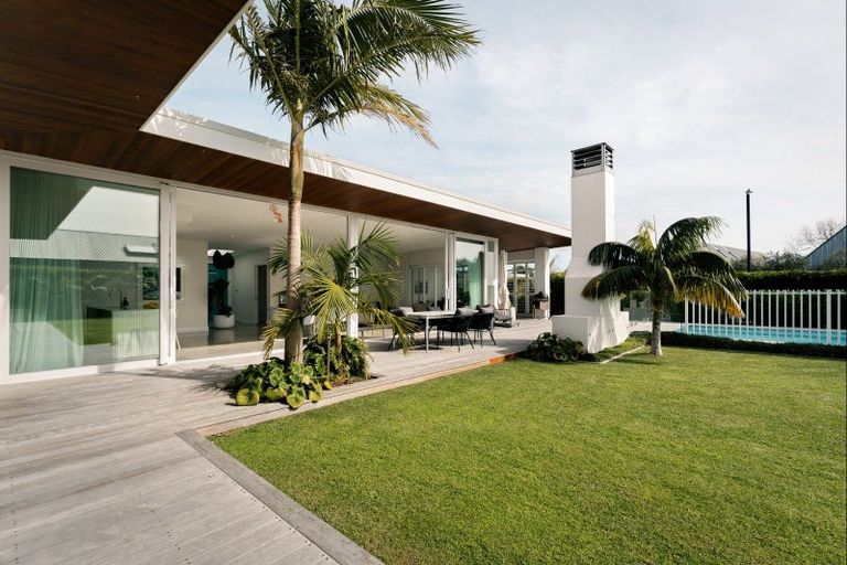 Photo of property in 11 Shearwater Lane, Point Wells, 0986