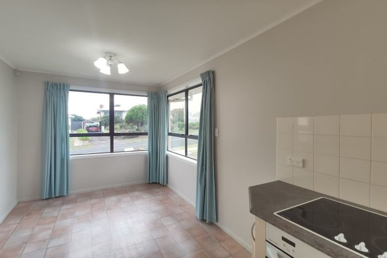 Photo of property in 20 Carole Crescent, Pakuranga, Auckland, 2010