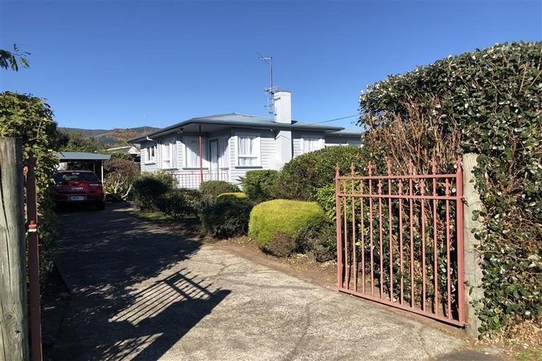 Photo of property in 8 Durham Street, Stoke, Nelson, 7011