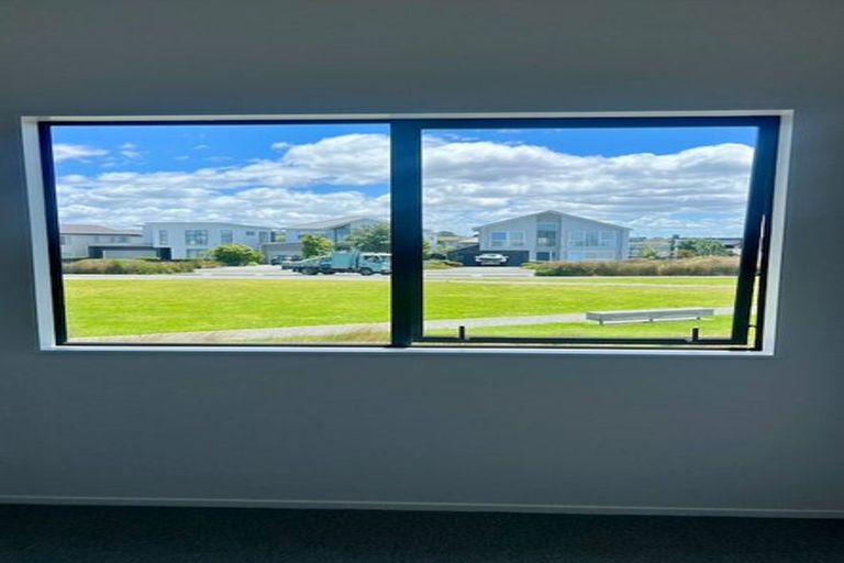 Photo of property in 49 Bearing Parade, Long Bay, Auckland, 0630