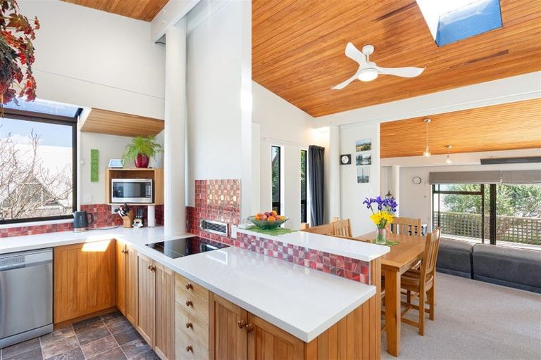 Photo of property in 2 Tahi Road, Paraparaumu Beach, Paraparaumu, 5032