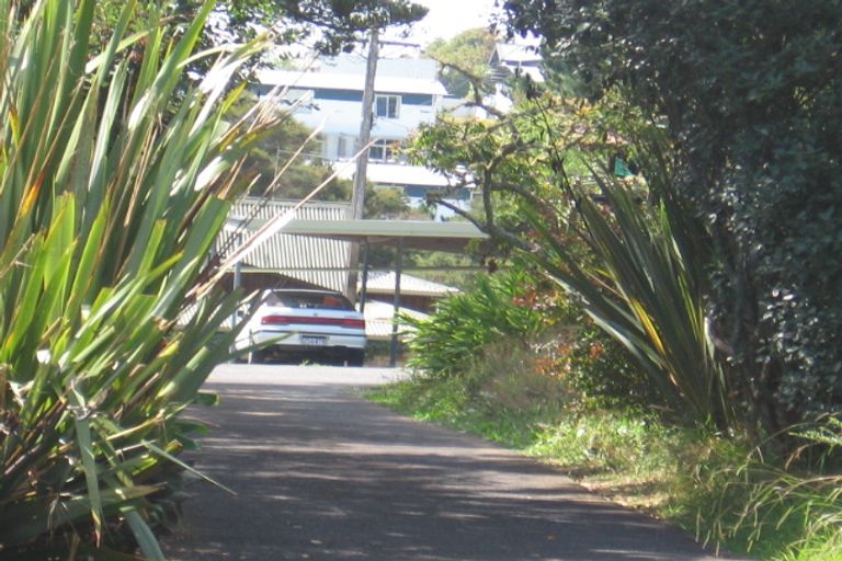 Photo of property in 1/11 John Court Street, Birkenhead, Auckland, 0626