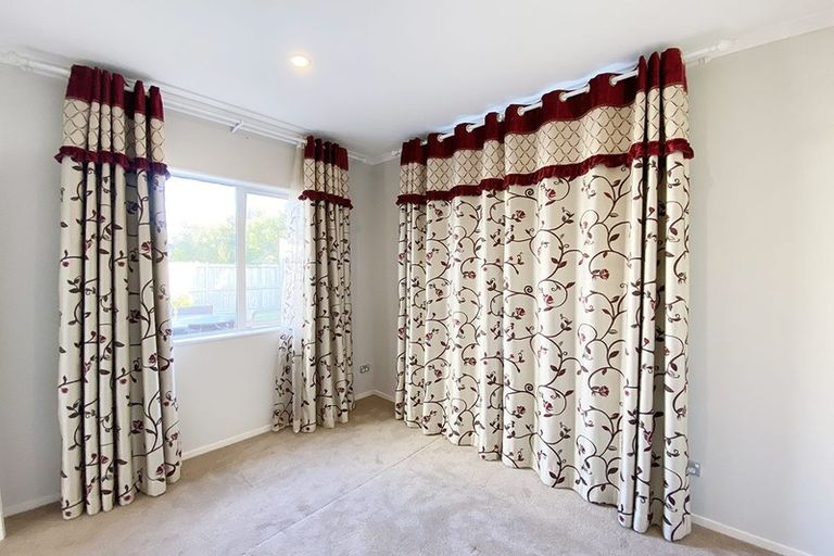 Photo of property in 52 Hughs Way, Flat Bush, Auckland, 2019