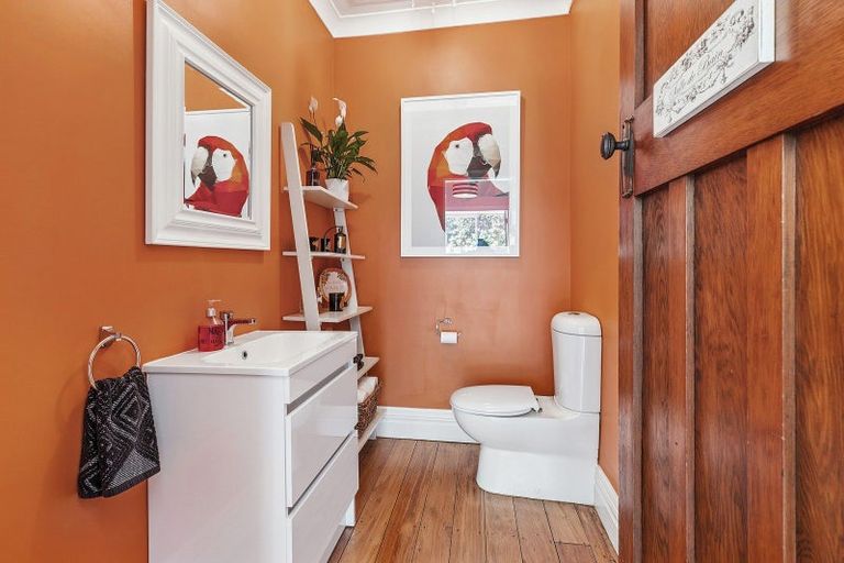 Photo of property in 8 Plymouth Street, Karori, Wellington, 6012