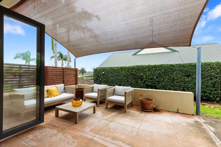 Photo of property in 8 Sissinghurst Court, Bethlehem, Tauranga, 3110