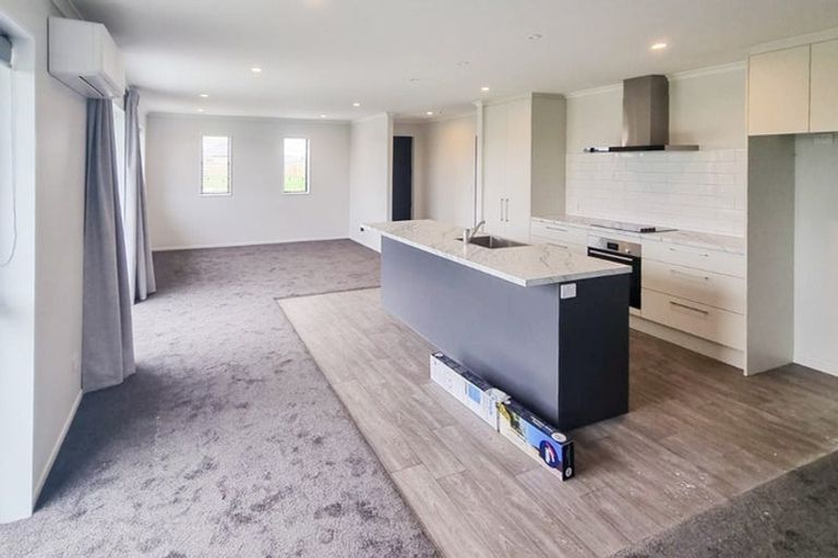 Photo of property in 38 Jean Batten Lane, Rolleston, 7615