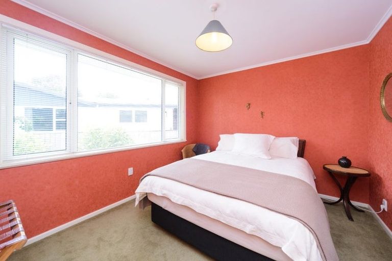 Photo of property in 15 Parkland Crescent, Terrace End, Palmerston North, 4410