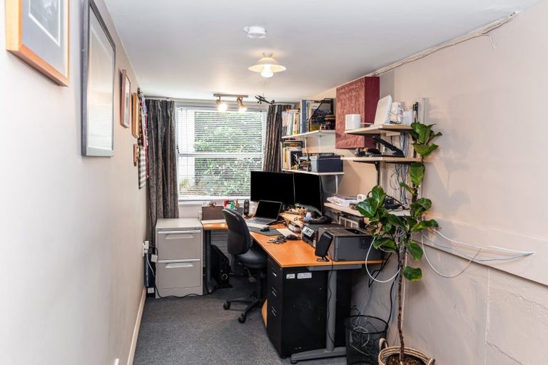 Photo of property in 90 Clyde Road, Ilam, Christchurch, 8041