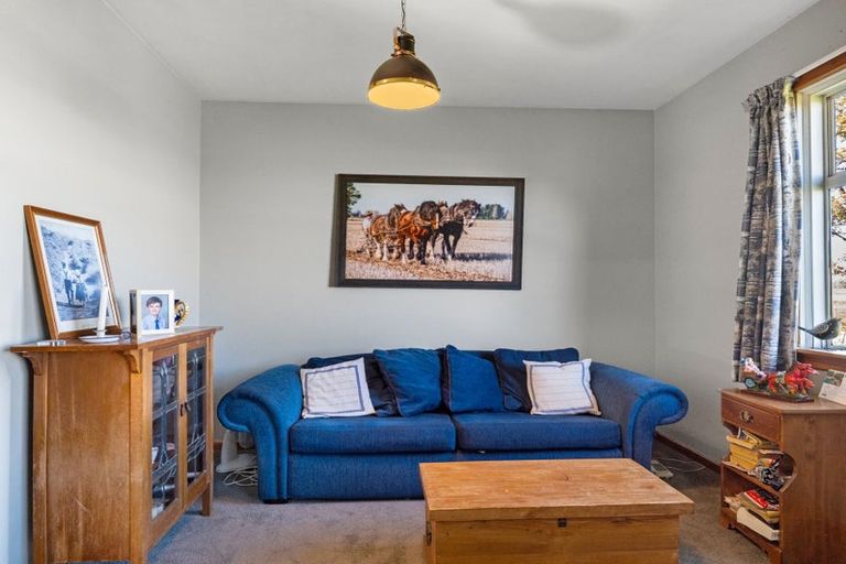 Photo of property in 2890 Christchurch Akaroa Road, Prices Valley, Little River, 7591