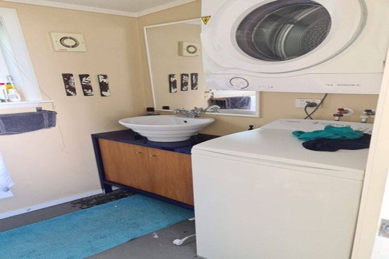 Photo of property in 24 Lincoln Street, Brooklyn, Wellington, 6021