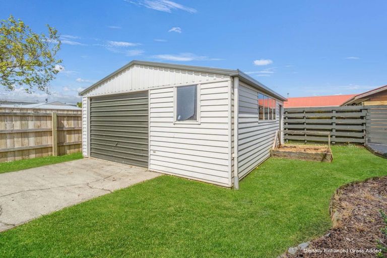Photo of property in 41 Acacia Street, Kelvin Grove, Palmerston North, 4414