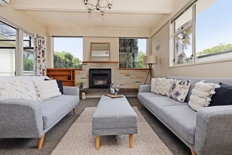 Photo of property in 2 Holyrood Street, Taradale, Napier, 4112