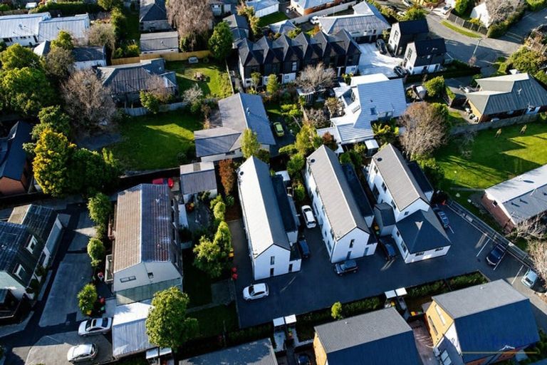 Photo of property in 2/24a Bowen Street, Upper Riccarton, Christchurch, 8041