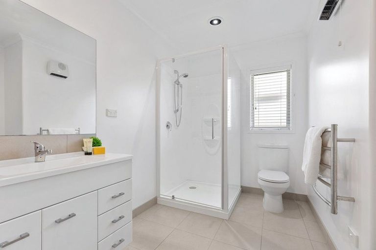 Photo of property in 39 Bridgewater Way, Pyes Pa, Tauranga, 3112