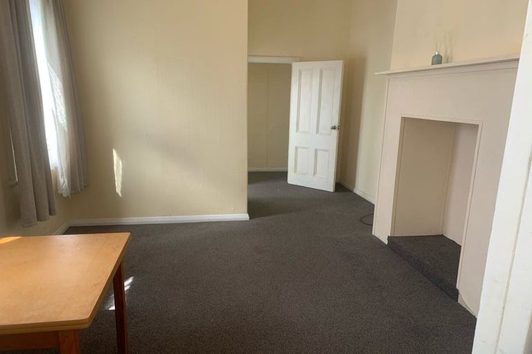 Photo of property in 33 Constable Street, Newtown, Wellington, 6021