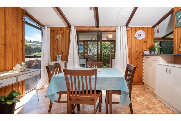 Photo of property in 60 Glenbervie Crescent, Massey, Auckland, 0614