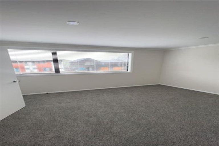 Photo of property in 37 Doug Jensen Street, Wallaceville, Upper Hutt, 5018