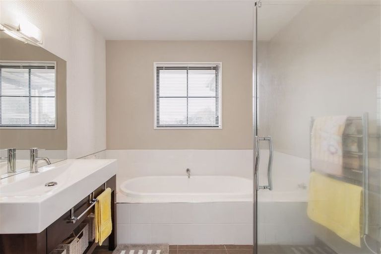 Photo of property in 2 June Gardens, Northwood, Christchurch, 8051