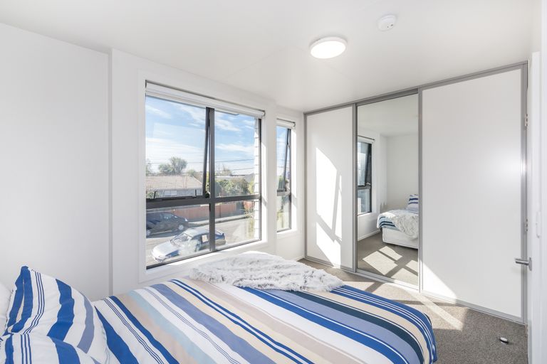 Photo of property in 13/14 Buffon Street, Waltham, Christchurch, 8023