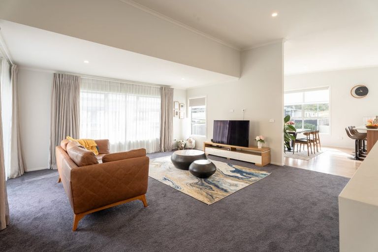 Photo of property in 103 Melksham Drive, Churton Park, Wellington, 6037