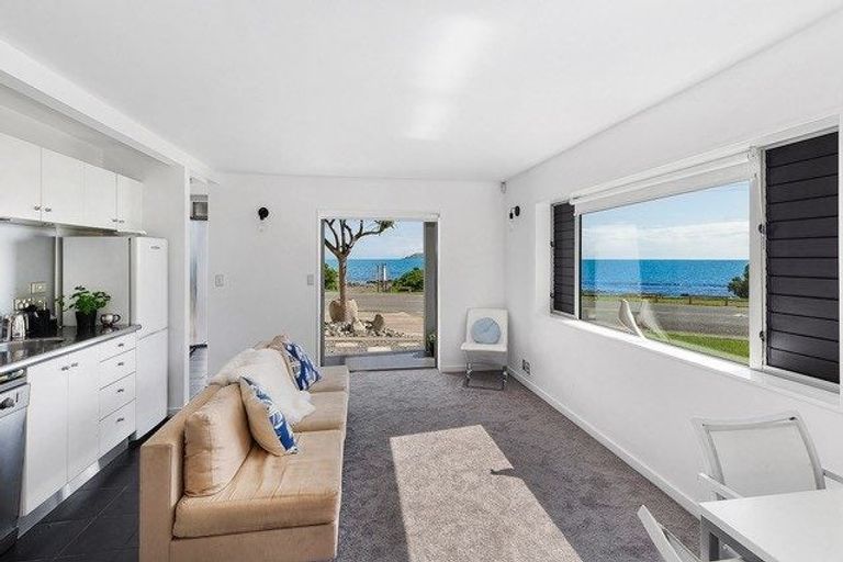 Photo of property in 85 Moana Road, Plimmerton, Porirua, 5026
