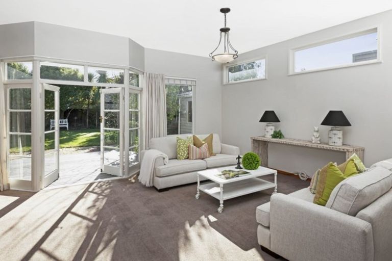 Photo of property in 23 Hawkesbury Avenue, St Albans, Christchurch, 8014