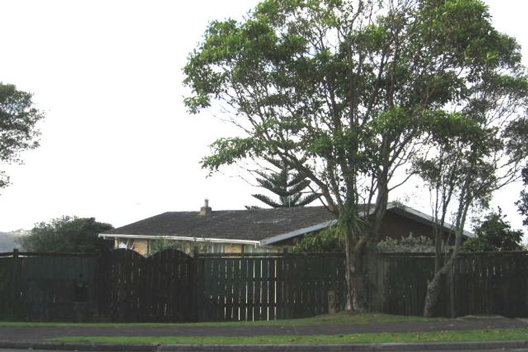 Photo of property in 1/125 Glengarry Road, Glen Eden, Auckland, 0602