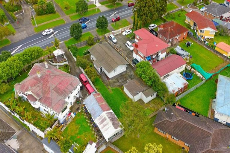 Photo of property in 553 Massey Road, Mangere, Auckland, 2022