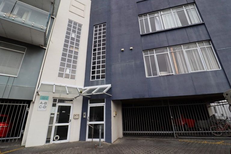Photo of property in 6/8b Lipman Street, Mount Victoria, Wellington, 6011