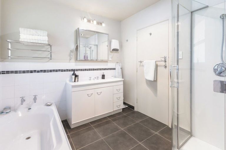 Photo of property in 125 Clarendon Terrace, Woolston, Christchurch, 8023