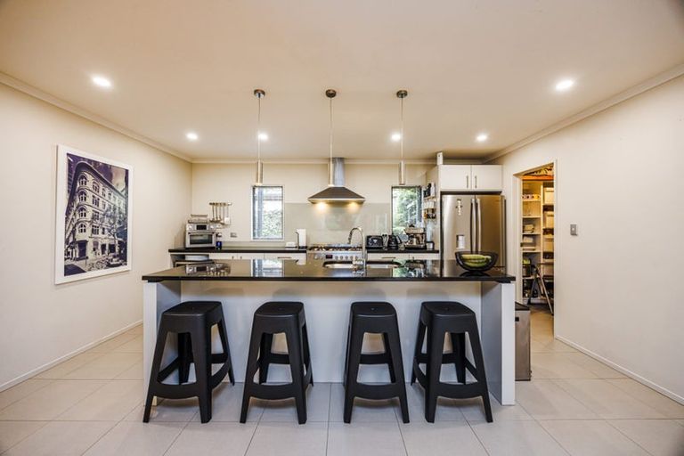 Photo of property in 24 Corsica Way, Karaka, Papakura, 2113