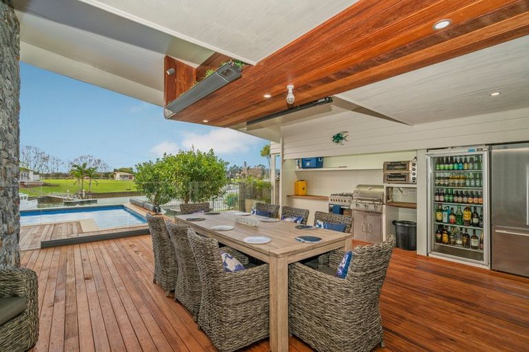 Photo of property in 8 Hei Esplanade, Whitianga, 3510