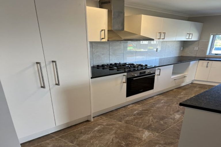 Photo of property in 115 Riverhead Road, Kumeu, 0892