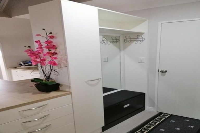 Photo of property in 76 Ferndown Avenue, Papatoetoe, Auckland, 2025