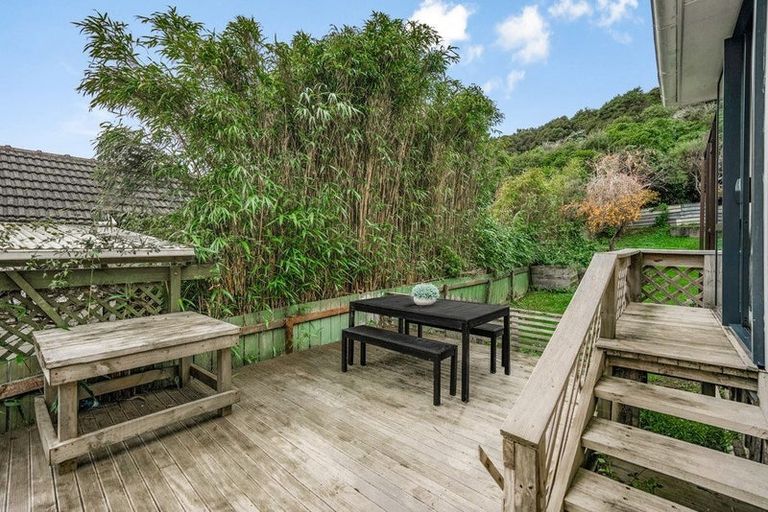 Photo of property in 6 Boyd Grove, Naenae, Lower Hutt, 5011