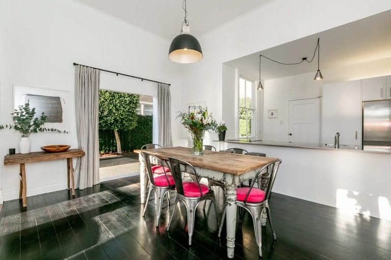 Photo of property in 8 Battery Road, Ahuriri, Napier, 4110