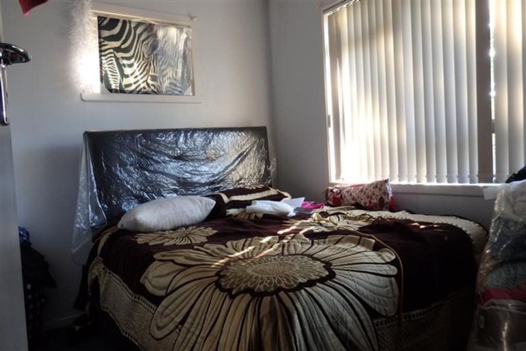 Photo of property in 61 Plumley Crescent, Mangere, Auckland, 2022